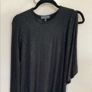 Grayse black asymmetrical pave stones top in a size medium